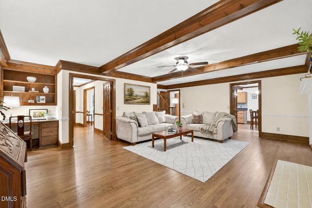 105 Dewberry Court, Cary, NC 27518