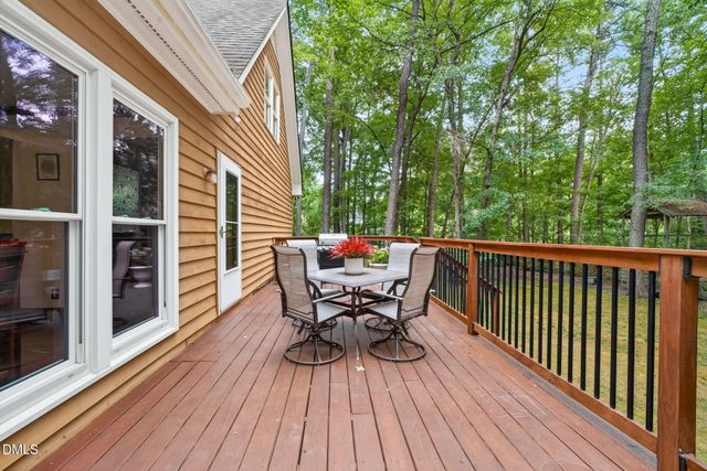 105 Dewberry Court, Cary, NC 27518