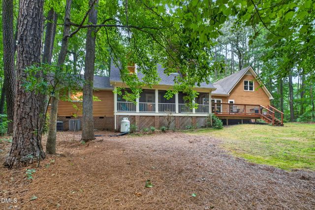 105 Dewberry Court, Cary, NC 27518