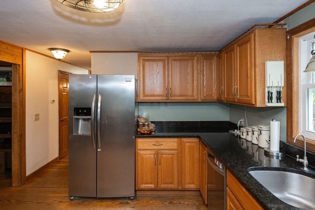 400 School St, Boylston, MA 01505