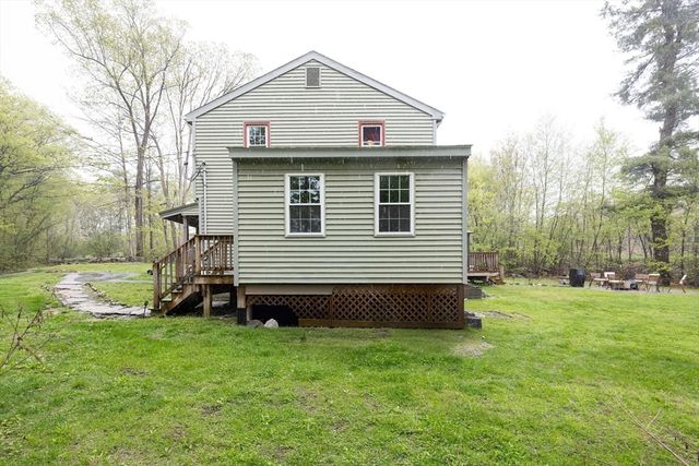 400 School St, Boylston, MA 01505