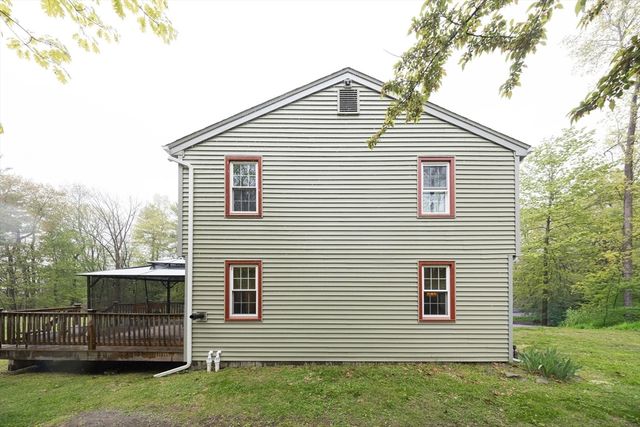 400 School St, Boylston, MA 01505