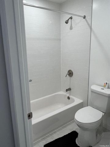 196-28 91st Avenue 2, Hollis, NY 11423