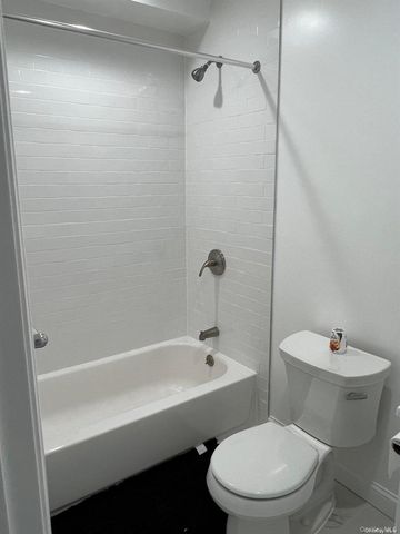196-28 91st Avenue 2, Hollis, NY 11423