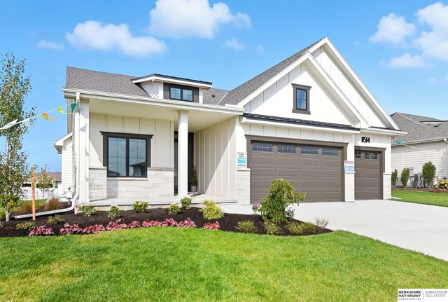 11514 S 114th Avenue, Papillion, NE 68046