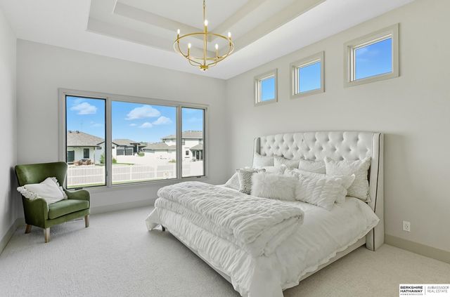 11514 S 114th Avenue, Papillion, NE 68046