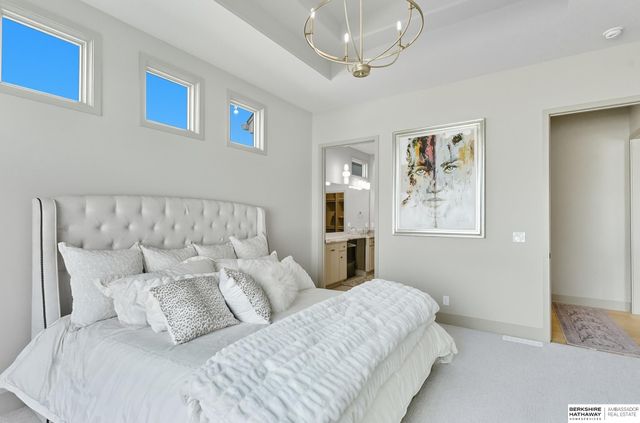 11514 S 114th Avenue, Papillion, NE 68046