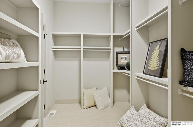 11514 S 114th Avenue, Papillion, NE 68046