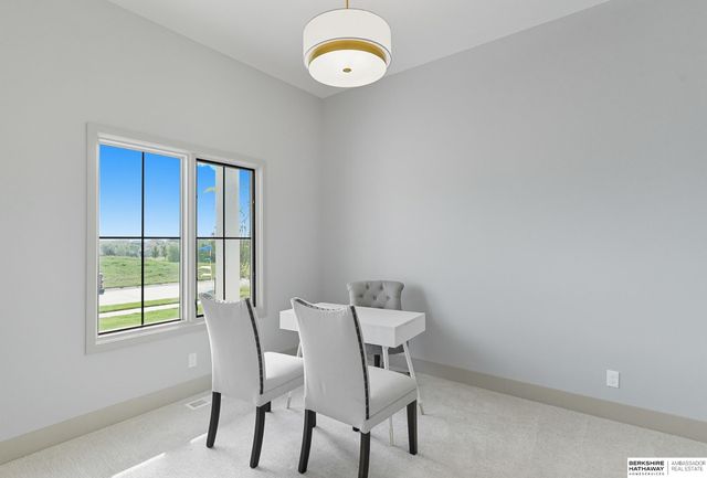 11514 S 114th Avenue, Papillion, NE 68046