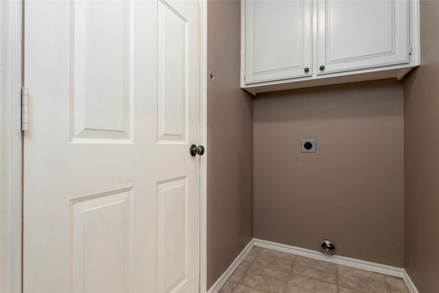 2403 Casey Court, Arlington, TX 76013