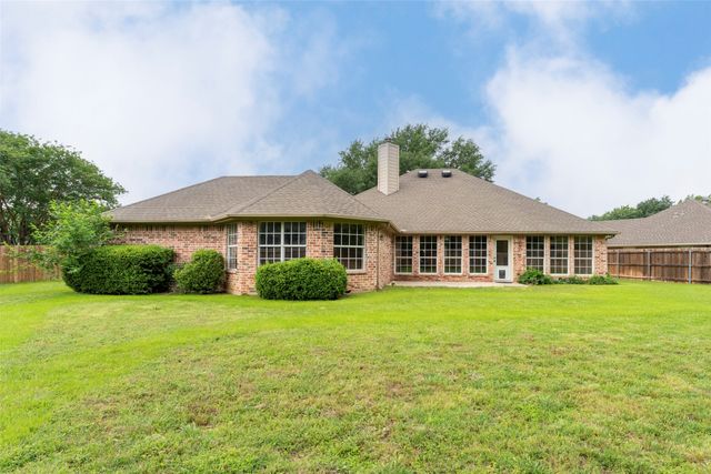 2403 Casey Court, Arlington, TX 76013