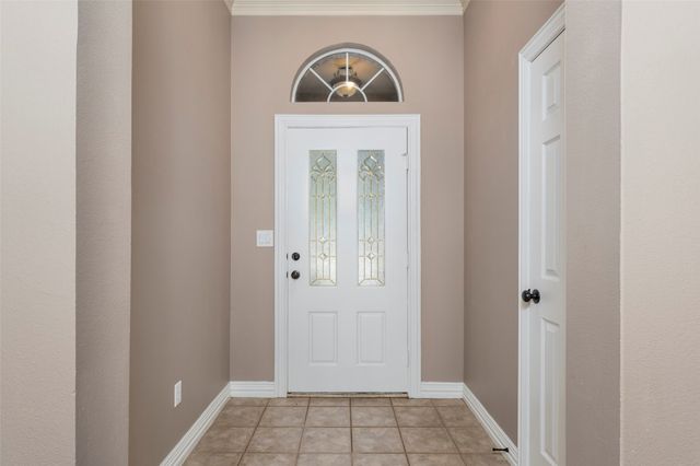 2403 Casey Court, Arlington, TX 76013