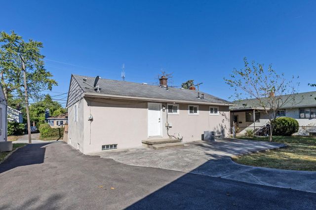 3134 Medina Avenue, Columbus, OH 43224