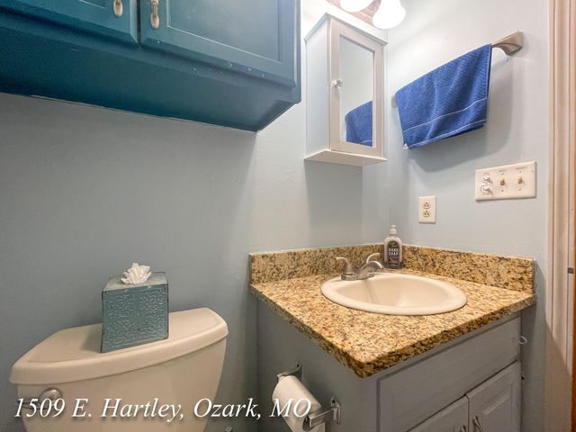 1509 E Hartley Street, Ozark, MO 65721