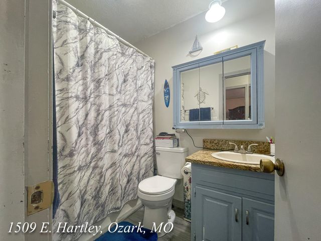 1509 E Hartley Street, Ozark, MO 65721
