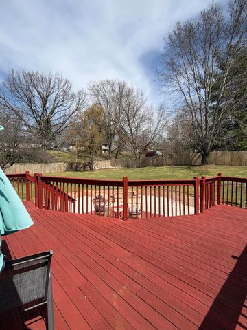 1509 E Hartley Street, Ozark, MO 65721