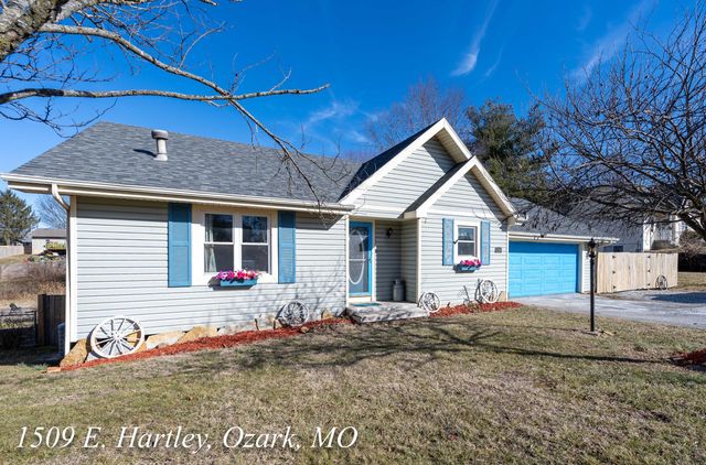 1509 E Hartley Street, Ozark, MO 65721