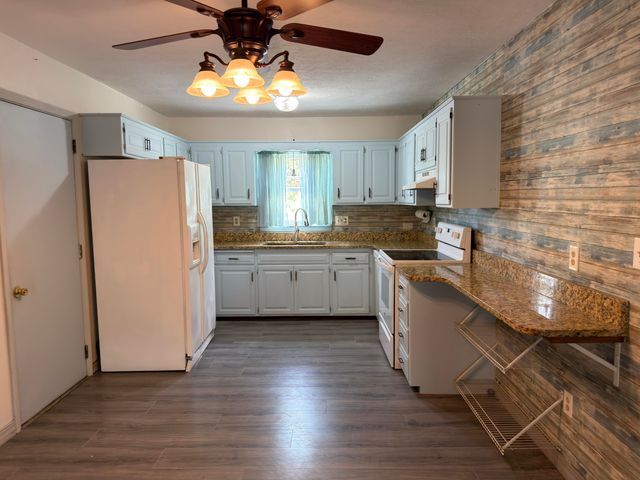 1509 E Hartley Street, Ozark, MO 65721