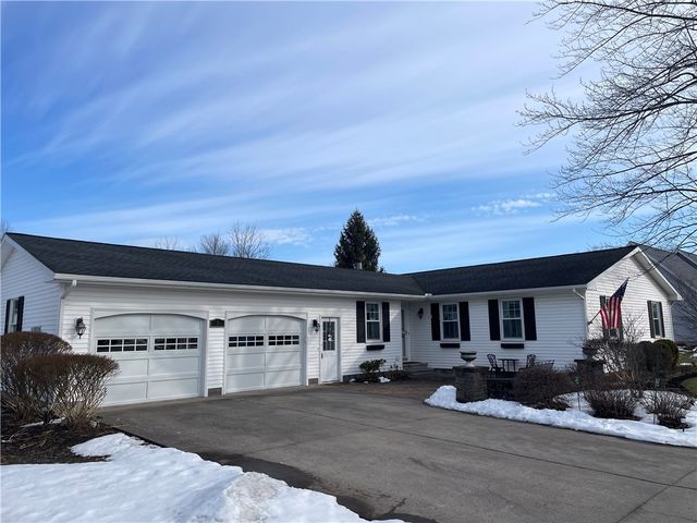 3 Mackenzie Drive, Seneca Falls, NY 13148