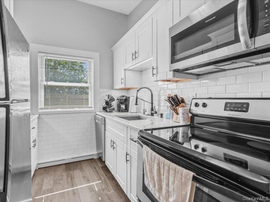 4 Rose Street Apt 6 B2, Oceanside, NY 11572 — photo 5