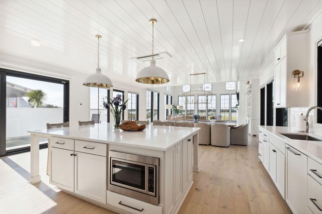 608 Palm Boulevard, Isle Of Palms, SC 29451
