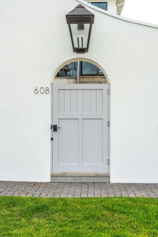 608 Palm Boulevard, Isle Of Palms, SC 29451
