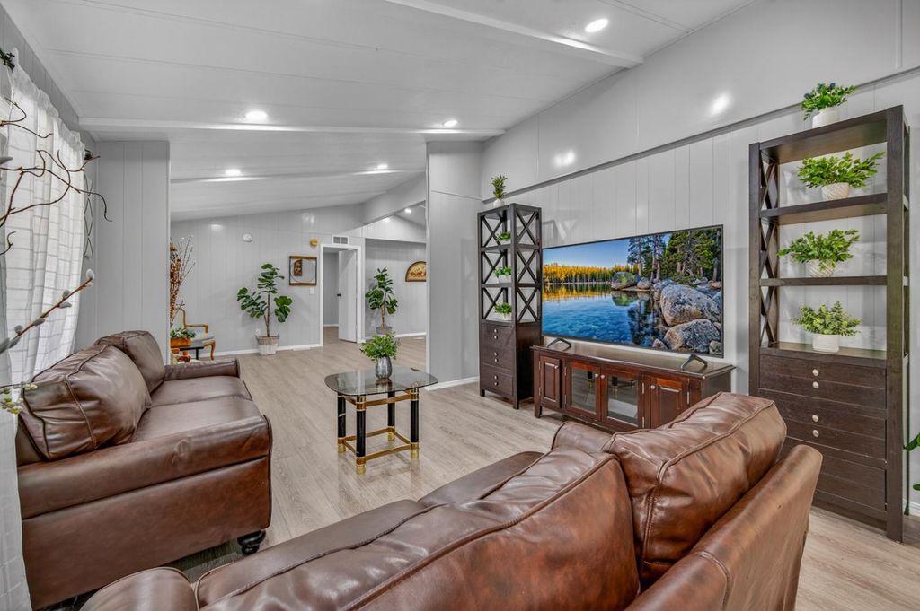 Image 3 of property listing at 371 Bethel # 55, Sanger, CA 93657