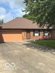 1220 Willow Springs Boulevard 38, Brownsburg, IN 46112