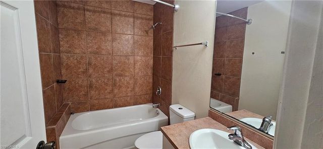 3007 SW Santa Barbara PL, Cape Coral, FL 33914