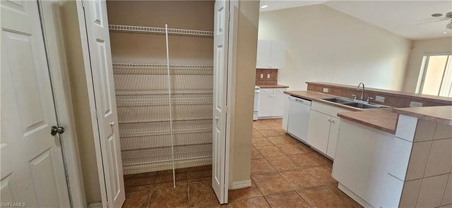 3007 SW Santa Barbara PL, Cape Coral, FL 33914