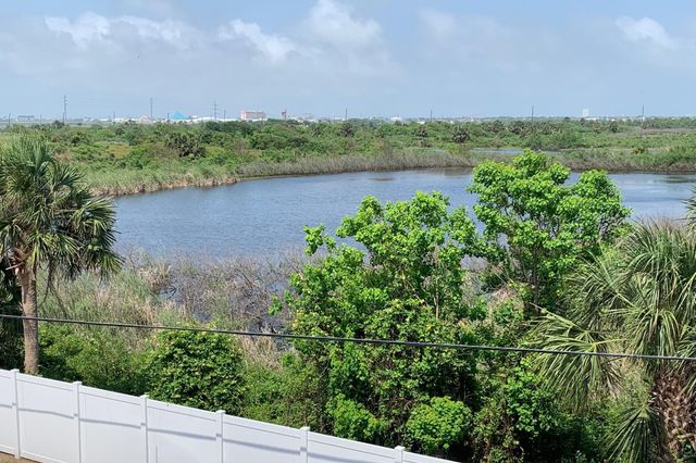 3506 Cove View Boulevard 908, Galveston, TX 77554