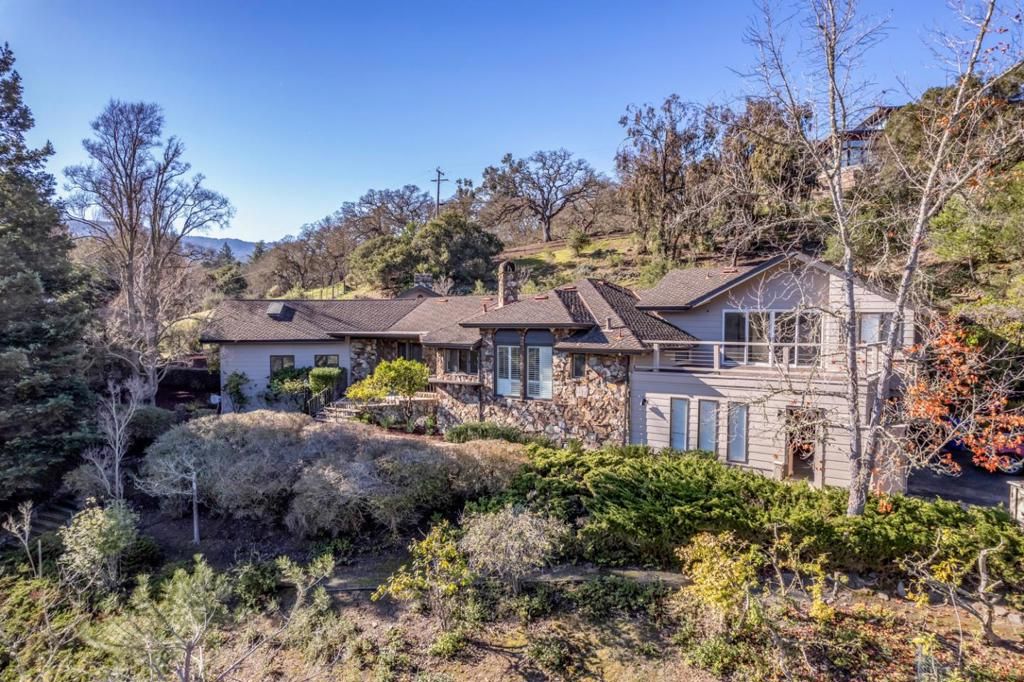 Image 1 of property listing at 12911 Atherton Court, Los Altos Hills, CA 94022