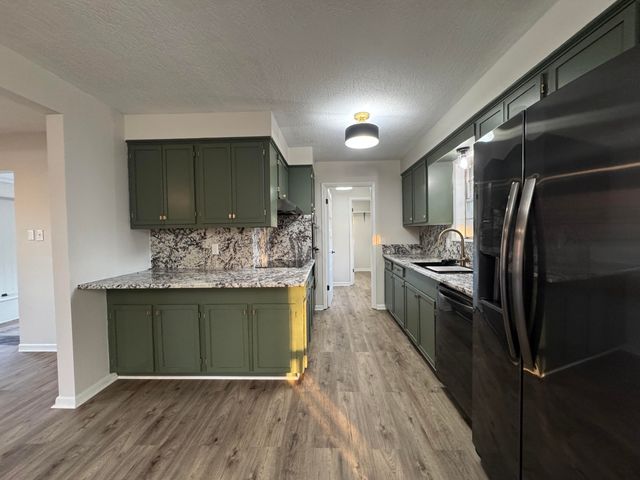 908 Linda Dr., Hattiesburg, MS 39401