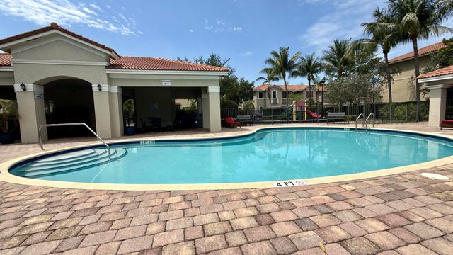 3332 NW 10th Avenue, Pompano Beach, FL 33064