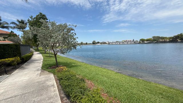 3332 NW 10th Avenue, Pompano Beach, FL 33064