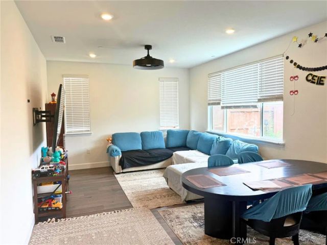 1064 Caraballo, Roseville, CA 95747