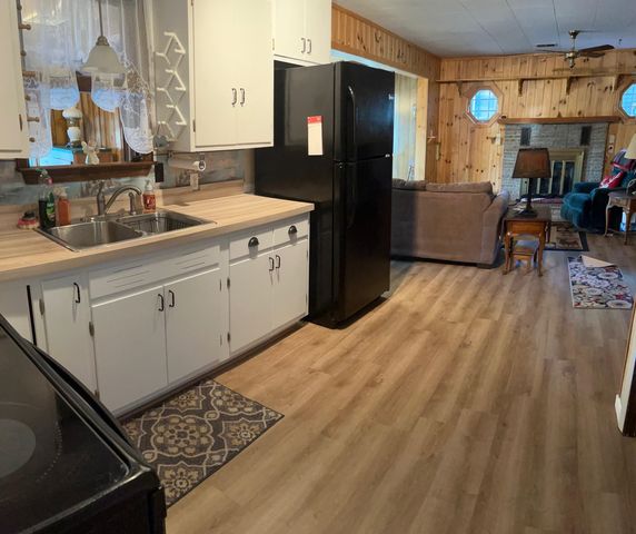 4193 Betty Lee Boulevard, Gladwin, MI 48624