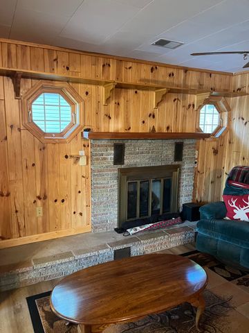 4193 Betty Lee Boulevard, Gladwin, MI 48624