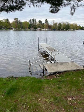 4193 Betty Lee Boulevard, Gladwin, MI 48624