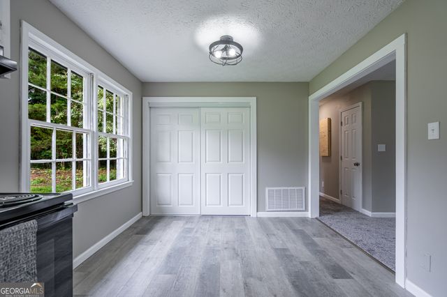 5598 Fosters Mill Road SW, Cave Spring, GA 30124