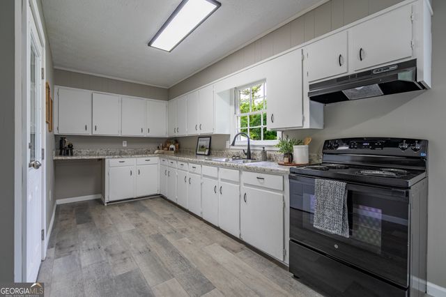 5598 Fosters Mill Road SW, Cave Spring, GA 30124
