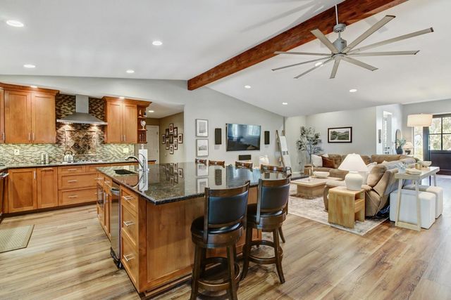 6330 Morgan Pl, Loomis, CA 95650