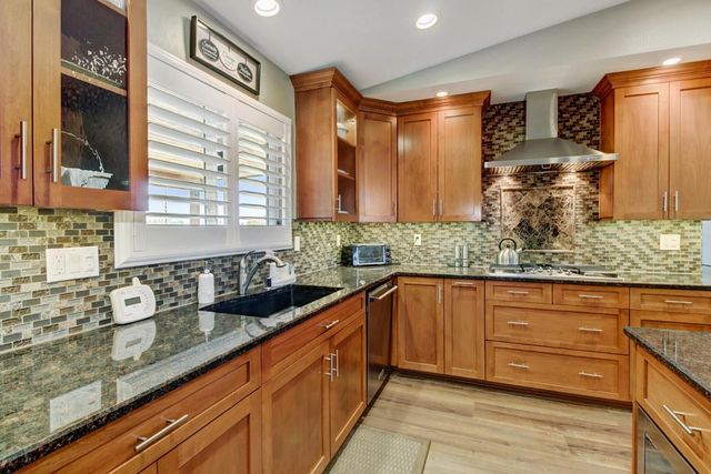 6330 Morgan Pl, Loomis, CA 95650