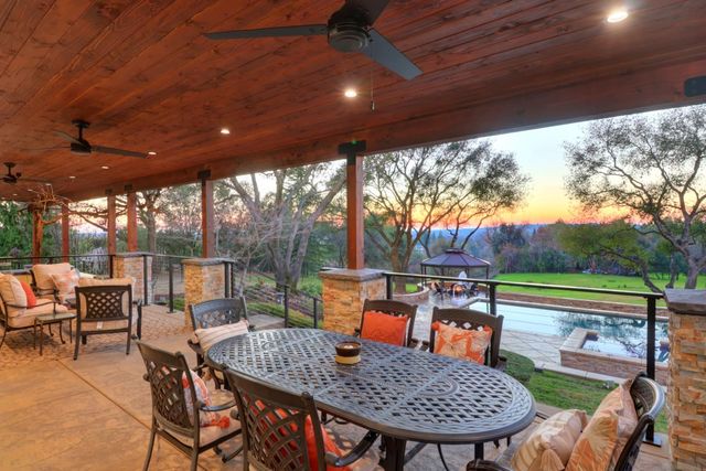 6330 Morgan Pl, Loomis, CA 95650