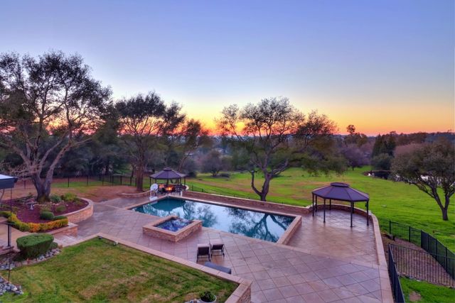 6330 Morgan Pl, Loomis, CA 95650