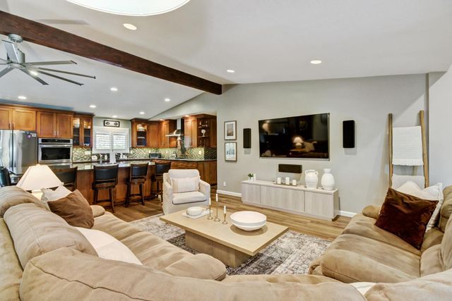 6330 Morgan Pl, Loomis, CA 95650