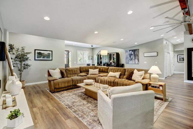 6330 Morgan Pl, Loomis, CA 95650