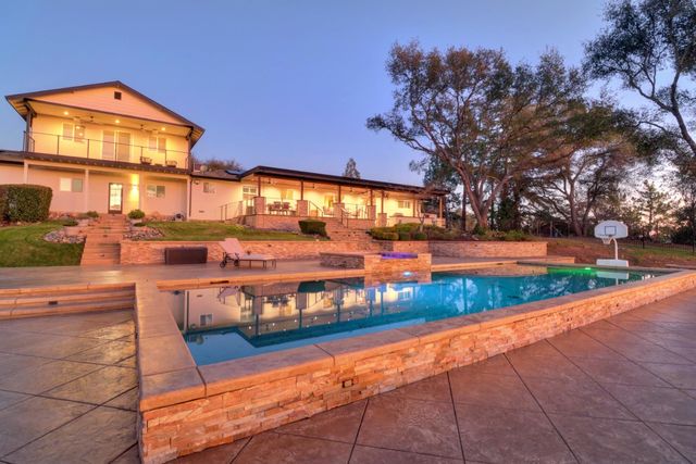 6330 Morgan Pl, Loomis, CA 95650