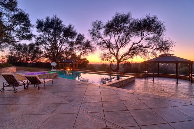 6330 Morgan Pl, Loomis, CA 95650