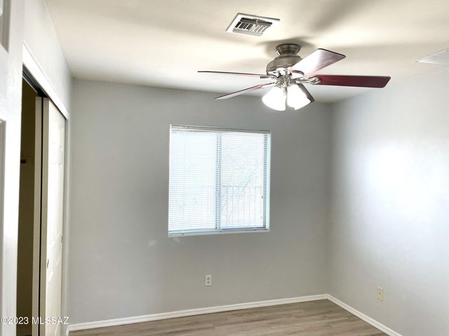 11024 S Driscoll Mountain Drive, Vail, AZ 85641